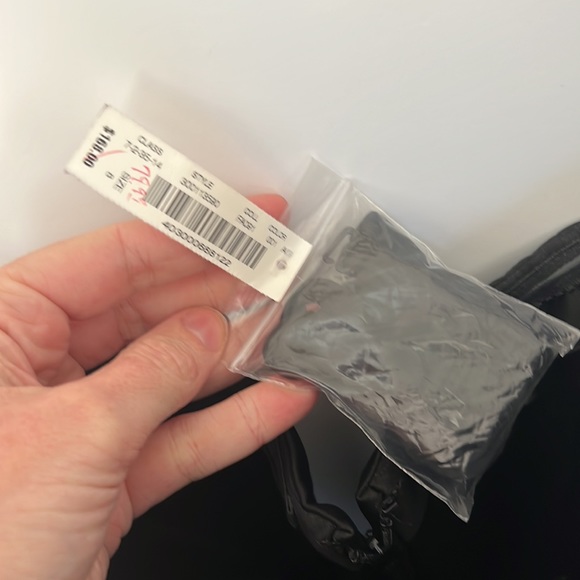 White House Black Market Strapless Dress - Picture 5 of 8